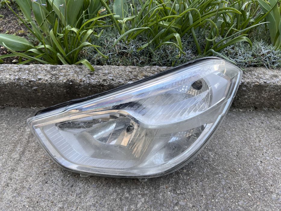 Фарове за Dacia Dokker/Lodgy Дачия Докер/Лоджи