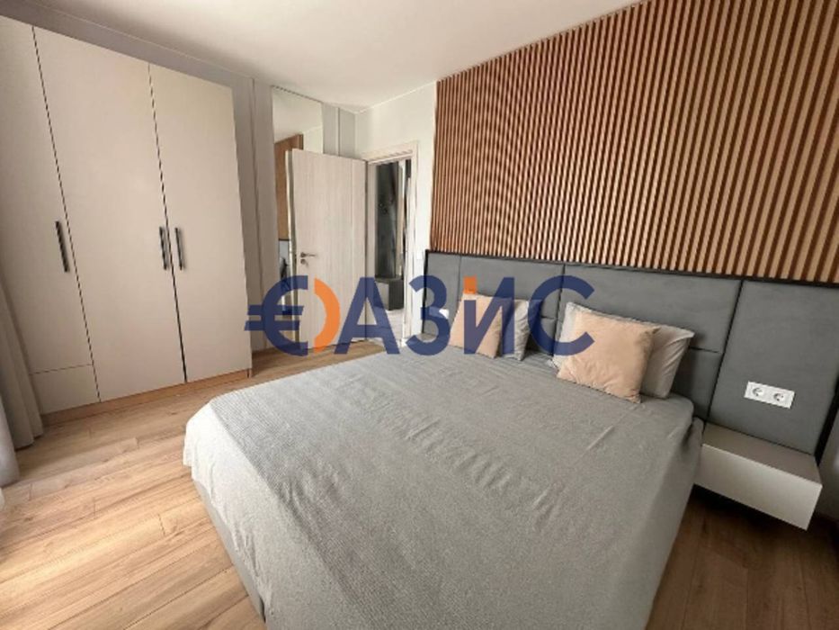 Голям двустаен апартамент с просторна веранда, Слънчев Бряг,154 000