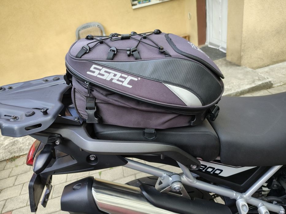 Geanta moto codita extensibila
