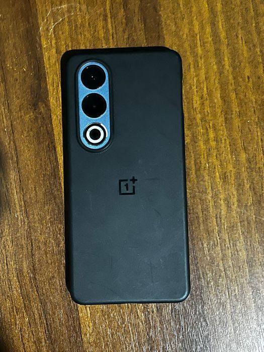 телефон OnePlus Ace 3v