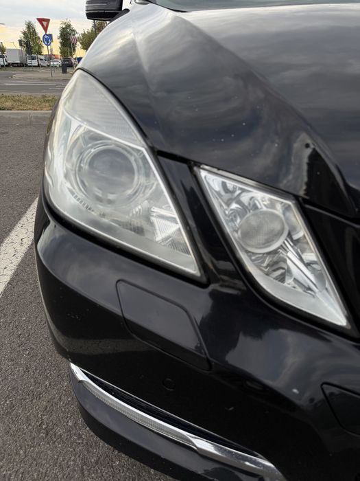 MERCEDES-BENZ E-Class 2011 — imagine 4