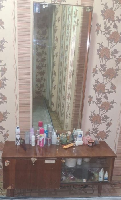 Отдам даром зеркало советский