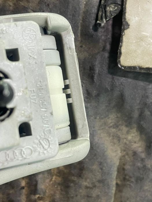 Maner plafon 8p0857607c Audi A3 8P/8PA [facelift] [2004 - 2008] 2.0 t