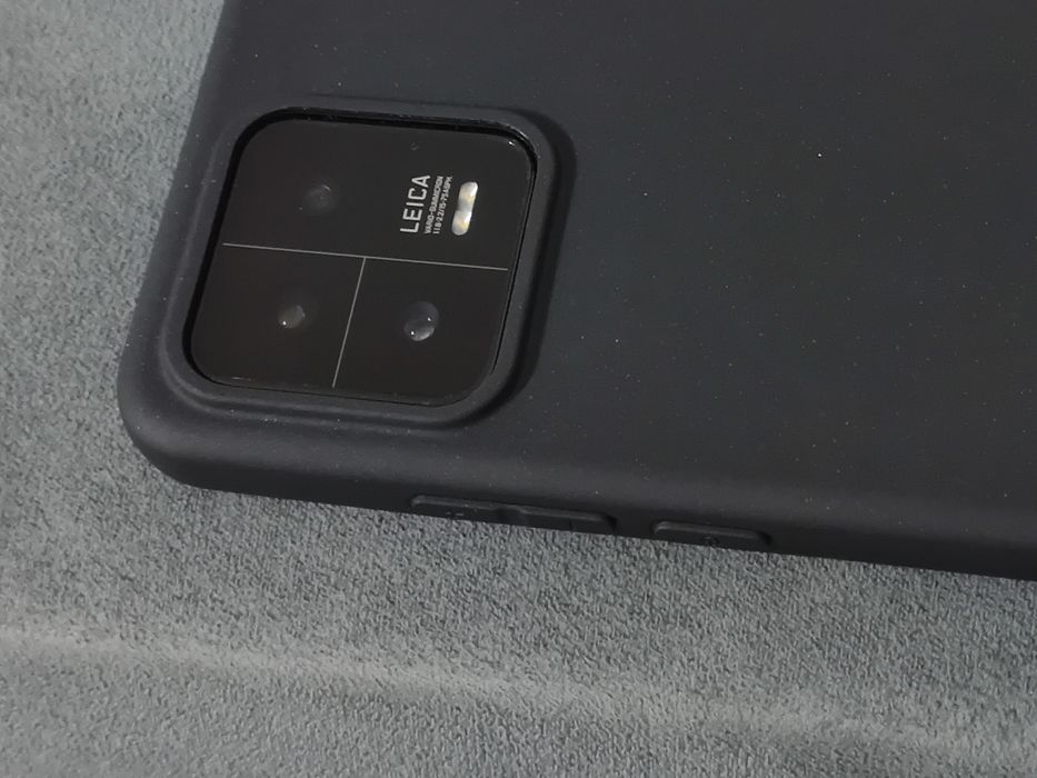 Продам Xiaomi 13