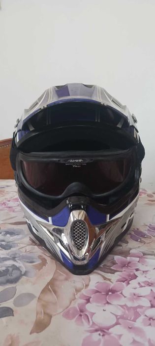 крос шлем Nitro Racing