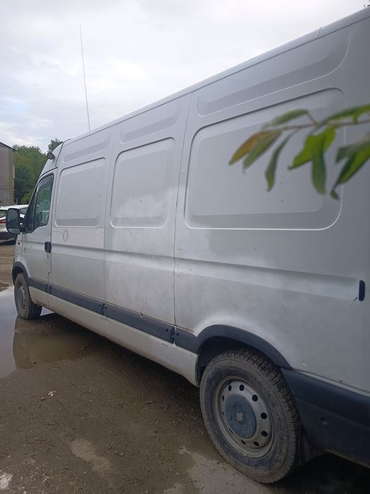 Renault master 2008.