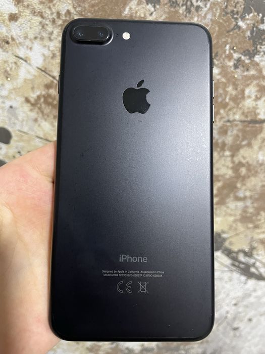 Продается Iphone 7+