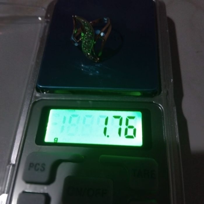 Продам срочно золото