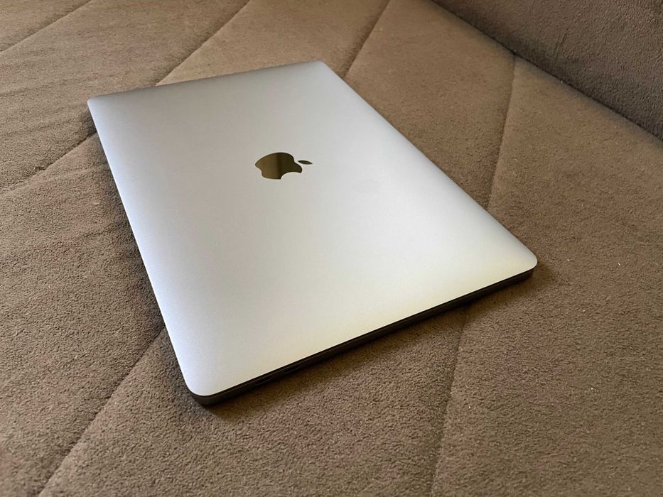 13" MacBook Pro A1706 Touch/Mid-2017/-8GB/256GB