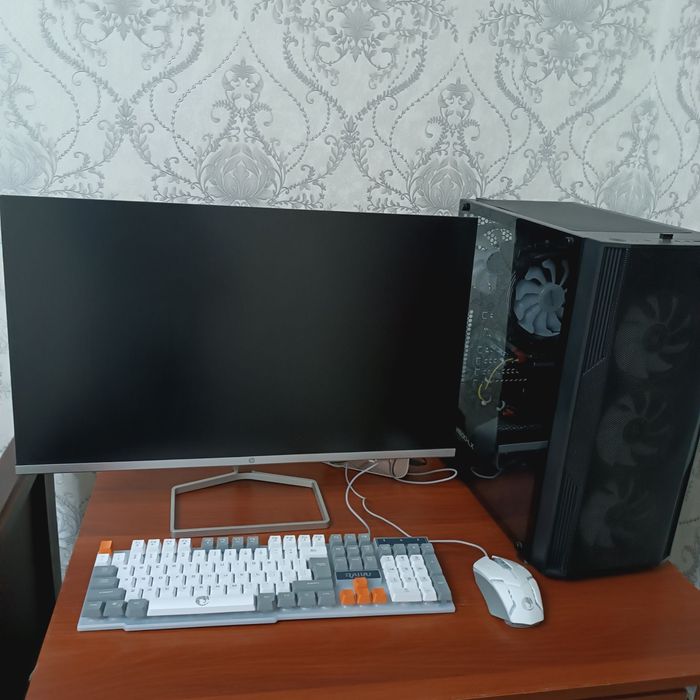 Игровой ПК Intel Core i7-11700 / GTX 1650 / 16GB / SSD 256GB + Монитор