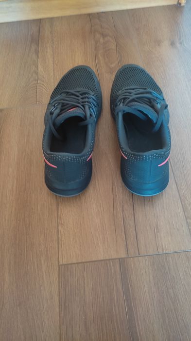 NIKE - Дамски Маратонки