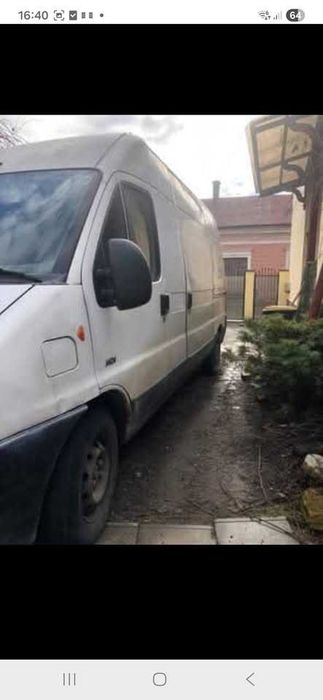 Autoutilitară de vânzare