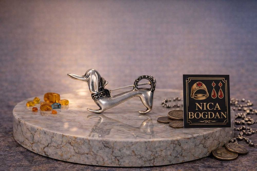 Broșă câine cu marcasite – argint 925