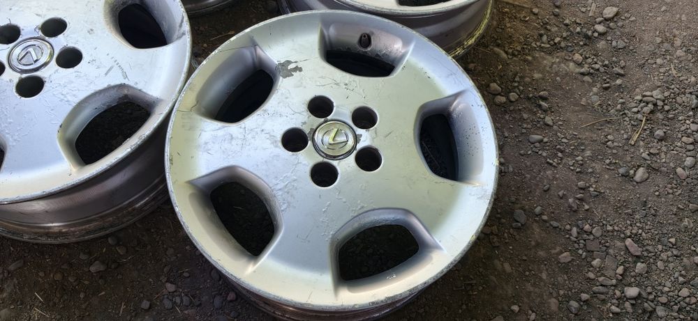 Комплект оригинальных дисков R17. Toyota. Highlander