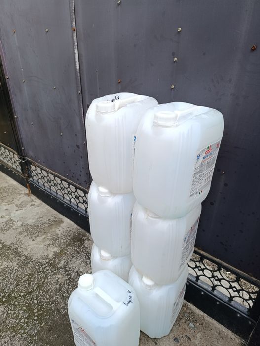 Продам конистры срочно