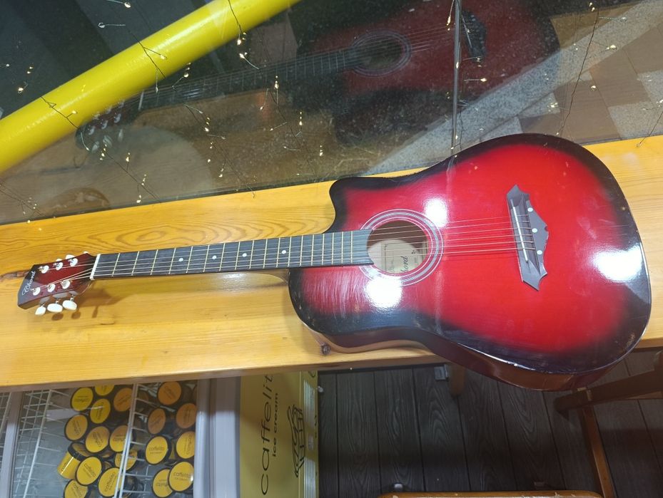 Продается гитара
