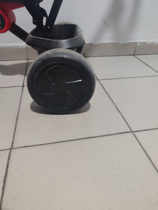 Трехколёсный велосипед