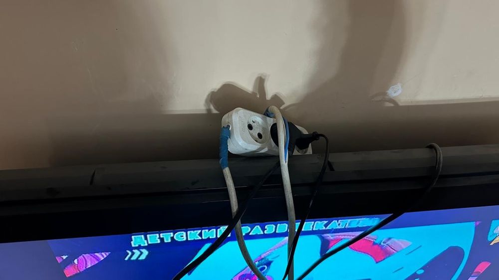 Телевизор на стену