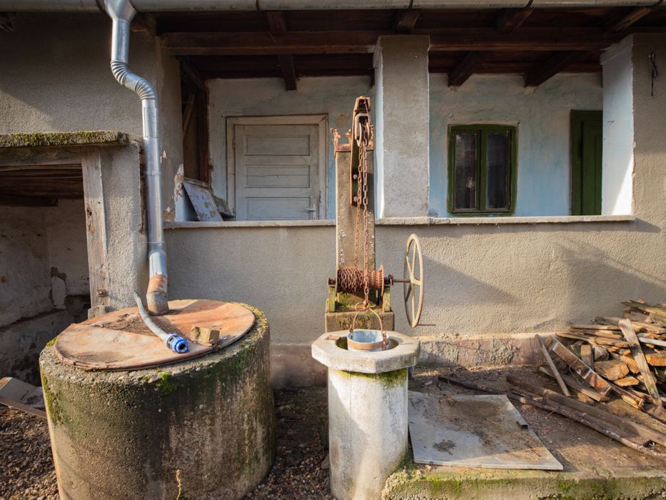 Vând casă cu teren generos 1250 m2