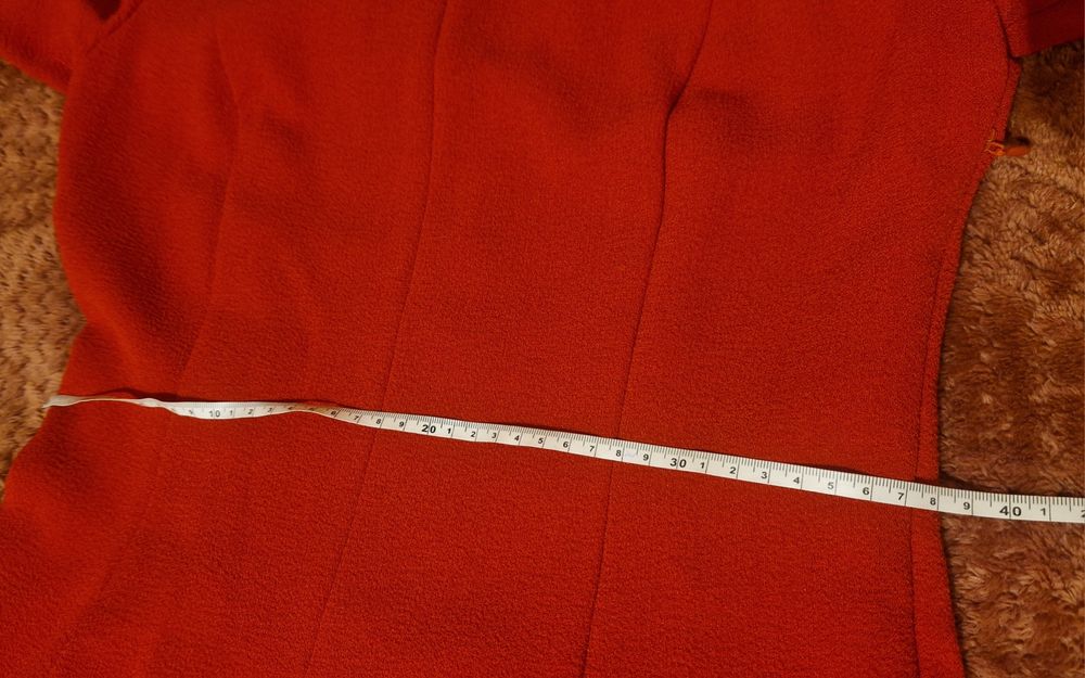 Rochie midi roșie