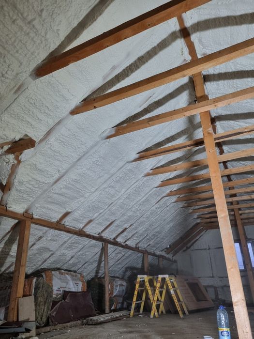 Izolatie Termica cu Spuma Poliuretanica 30 RON