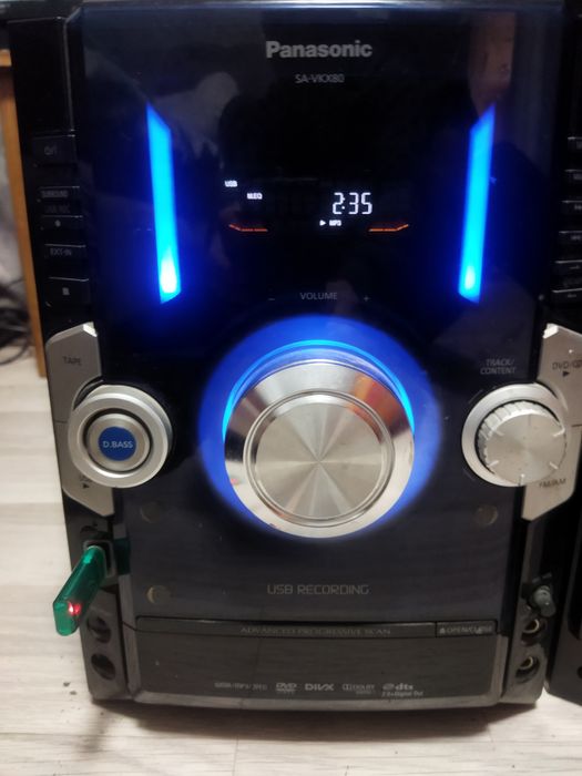 Центры, колонки, савбуфер, телевизор,видик!