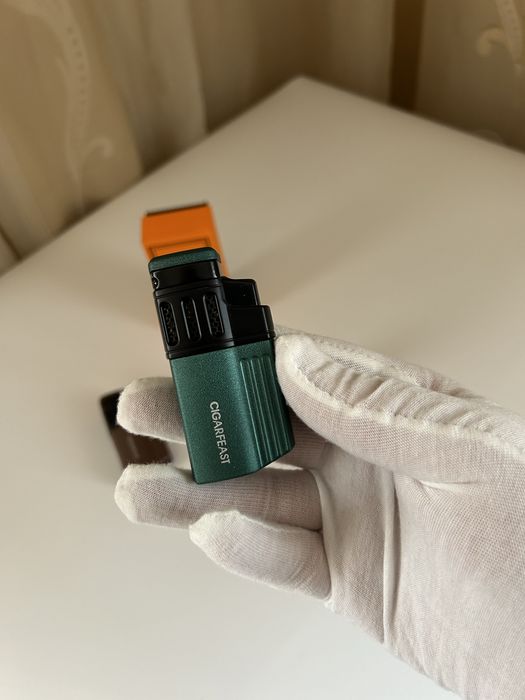 Запалка за пури CIGARFEAST с 4 джет пламъка - 3 цвята