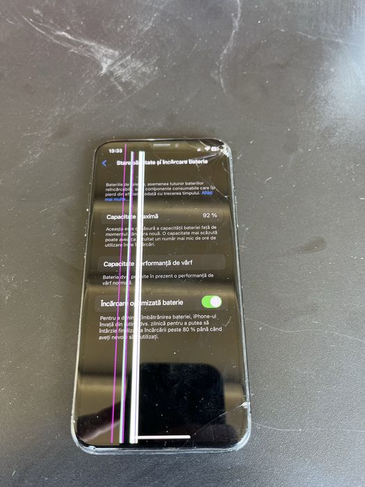 Vand iPhone X fisurat