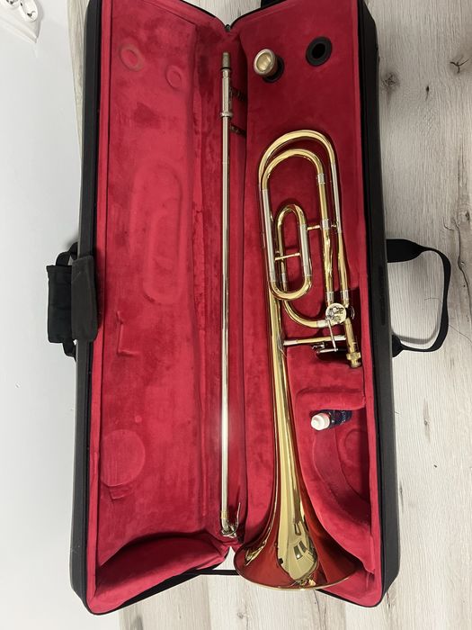 Trombon Thomann.