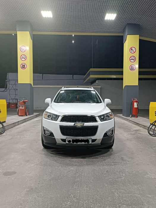 Captiva 2  Benzin 2012 Oq  srochna sotiladi