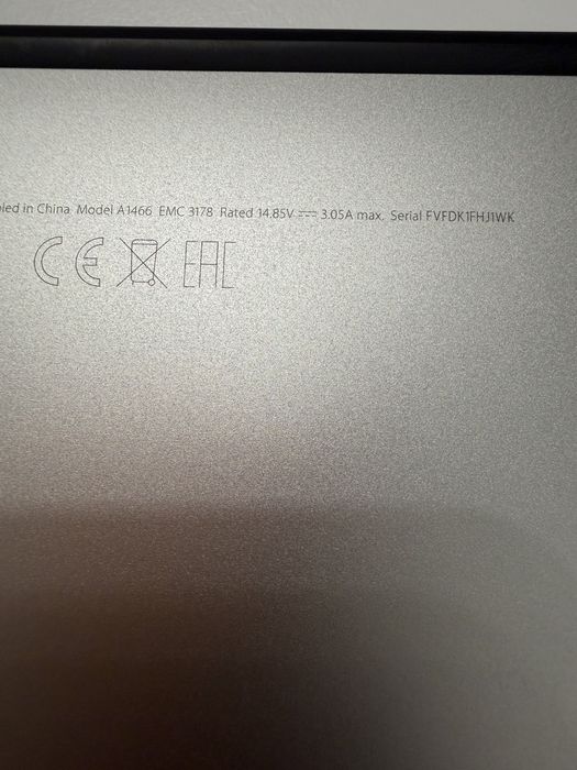 Apple MacBook Air 13 2017 42 cicluri CA NOU
