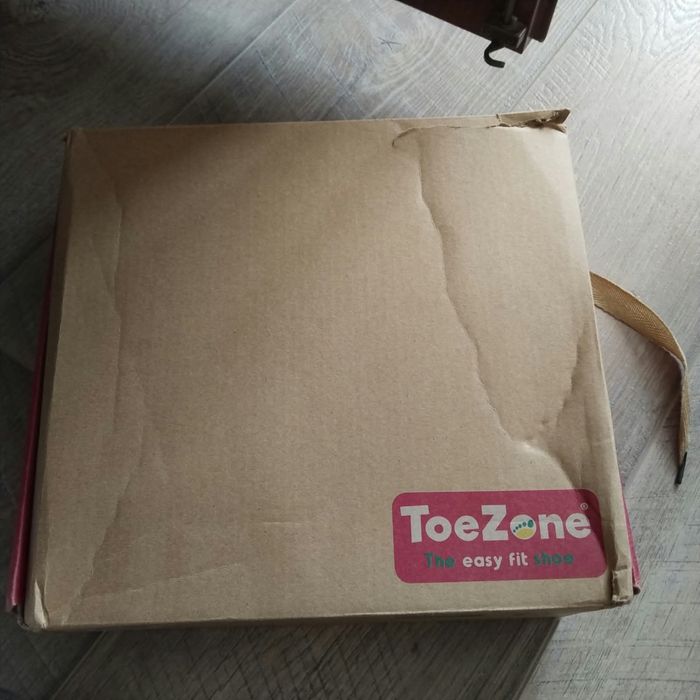 Продам ботинки детские