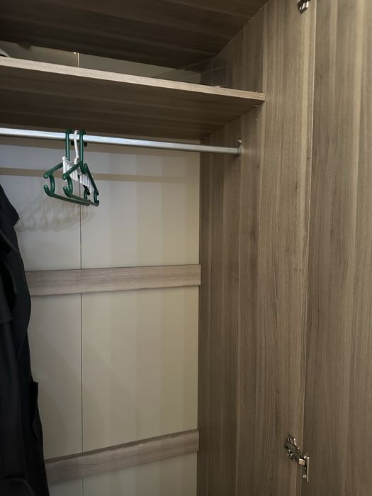 Шкаф деревянный