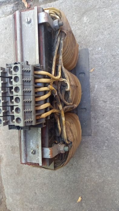 Transformator trifazic 380x50v