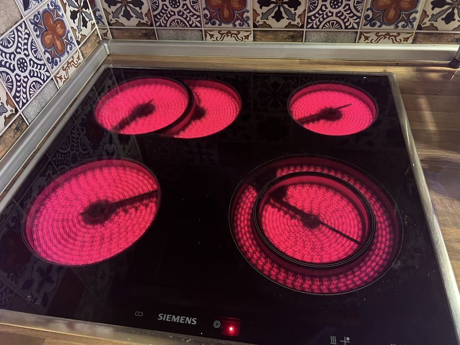 SIMENS фурна за вграждане