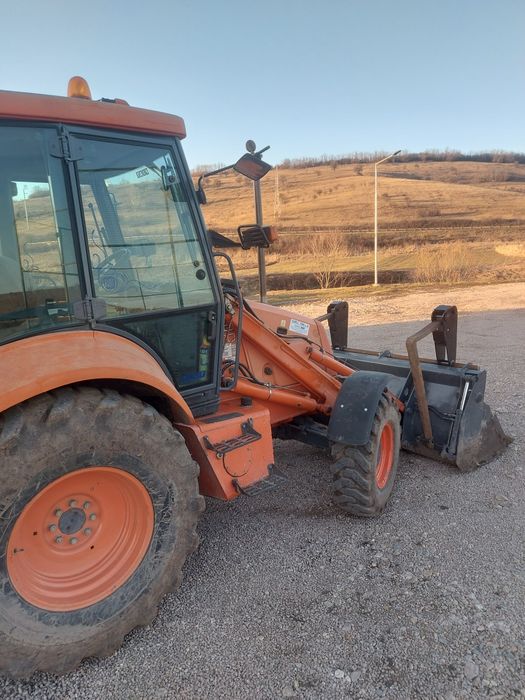 Buldoexcavator devinzare