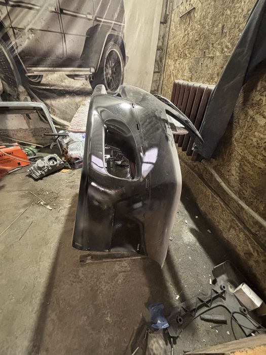 Передний бампер camry 45