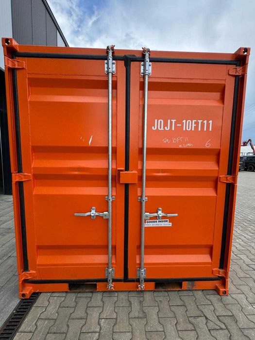 Container maritim mărime 3.00x2,23x2,51 cu usă si geam pe lateral