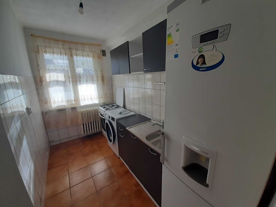 Inchiriez apartament 2 camere