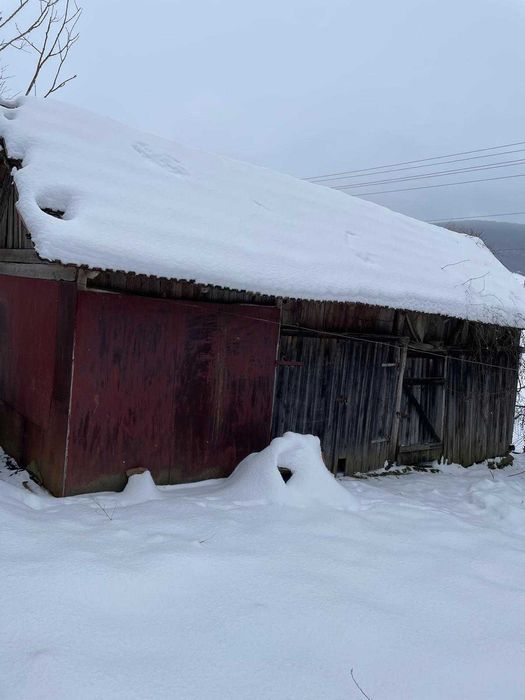 Vand Casa la tara cu CF, teren 2800 mp – Comuna Geaca, Sat Lacu