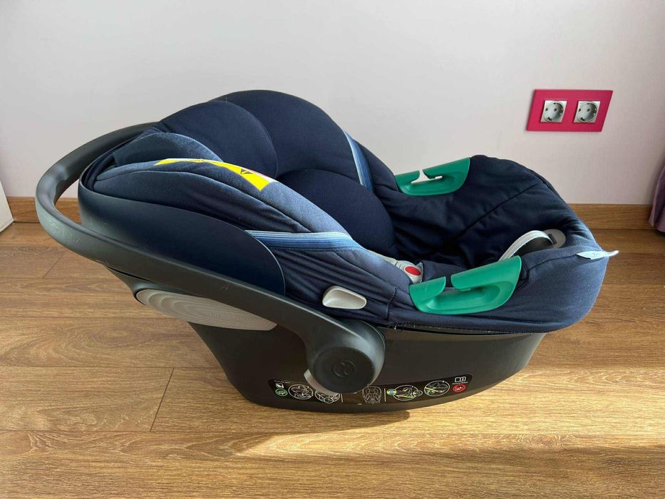 Бебешки кош/стол/ за кола
