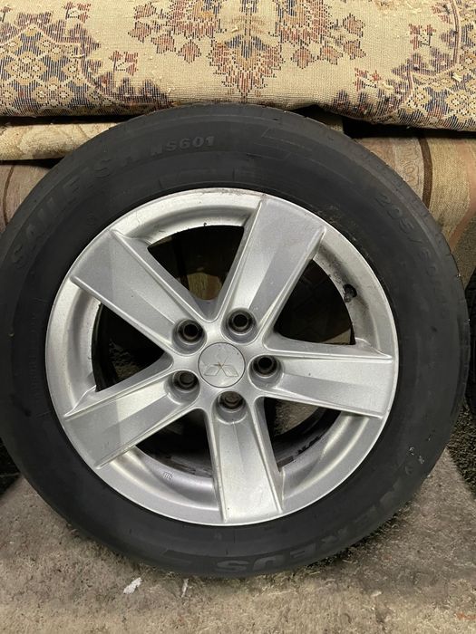 **Продаются титановые диски Toyo Tires R16 5*100 с летними шинами