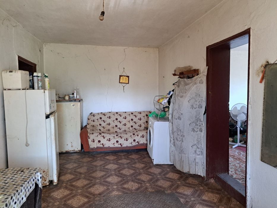 Къща в село Езерово