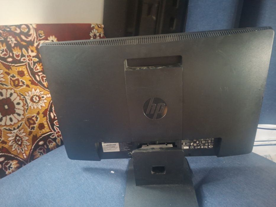 Манитор HP ProDisplay P232