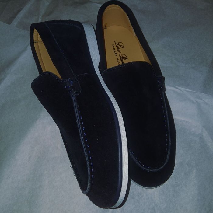 Erkaklar va yigitlar uchun oyoq kiyimlari. Обувь для мужчин и мальчико