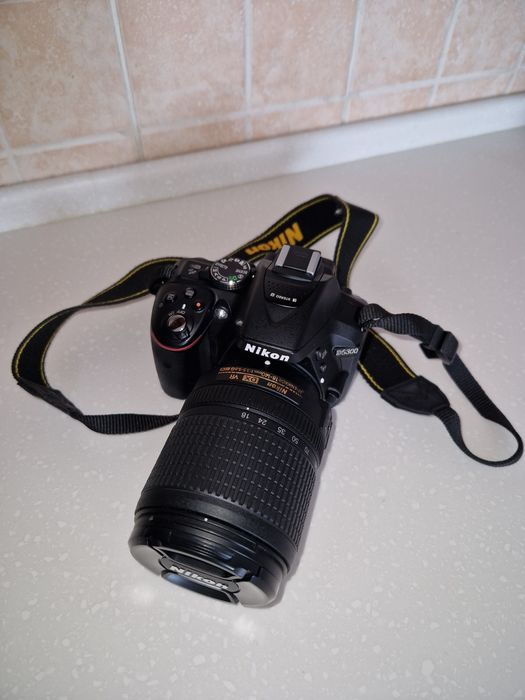 Зеркальный фотоаппарат Nikon D5300