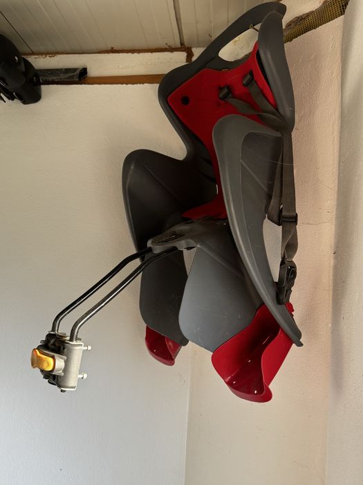 Vand Landou si suport copil pe bicicleta