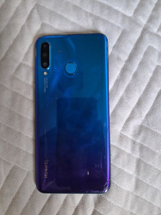 Продам не рабочий телефон Huawei p30 lite