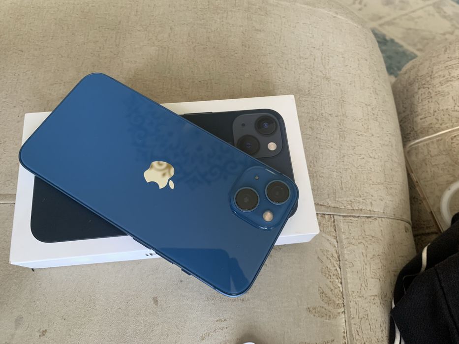 iPhone 13 256GB Blue