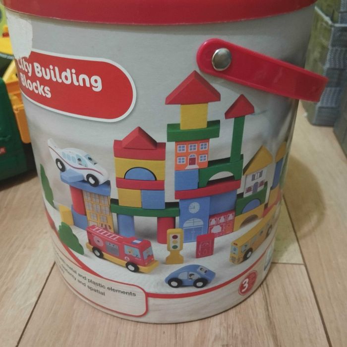 Запазени детски играчки